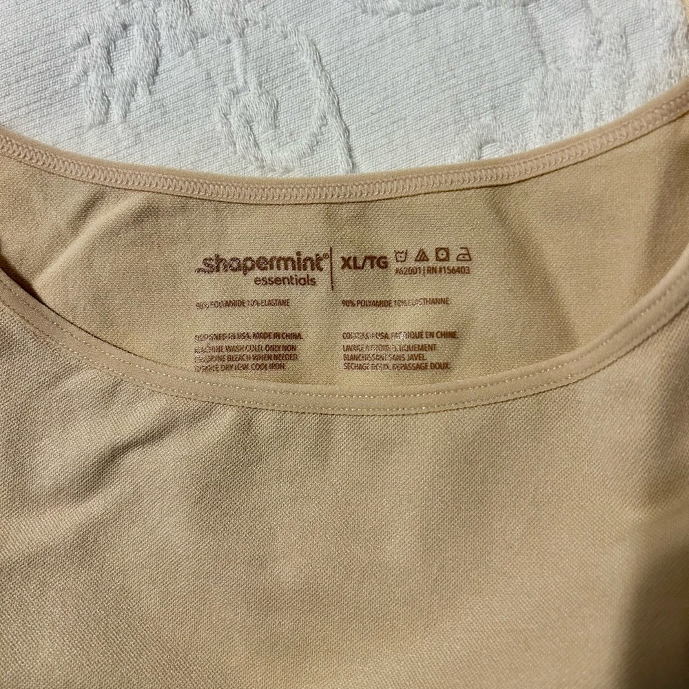 Shapermint Scoop Neck Cami - Picture 2 of 5